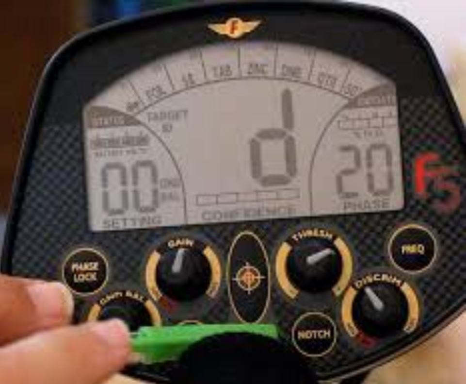 Il display del Fisher F5 2