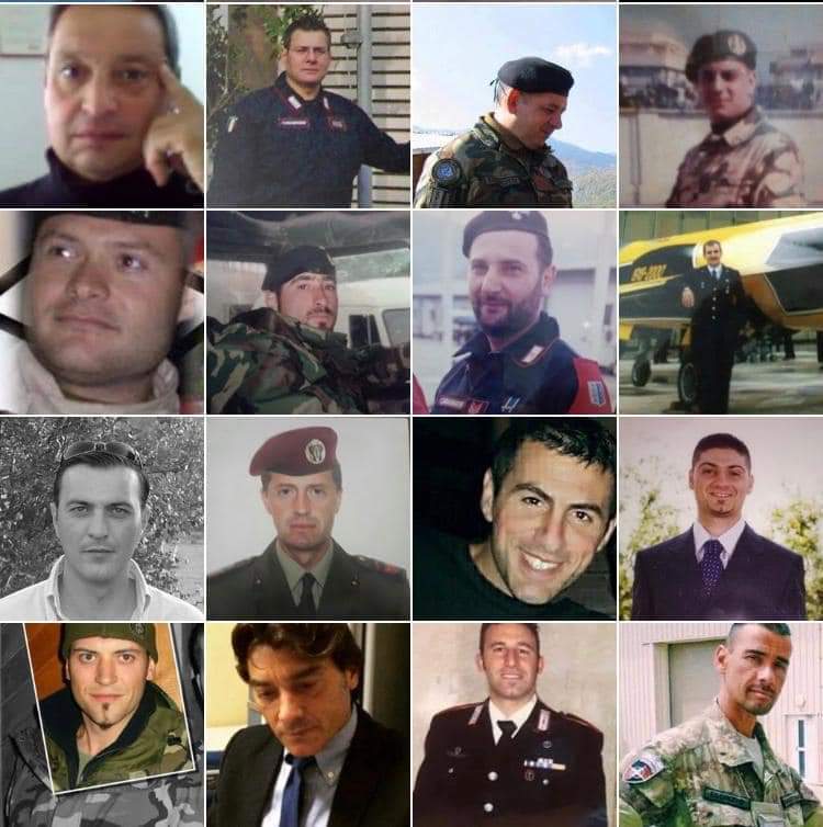 Le foto di alcuni soldati deceduti per cause riconducibili all'uranio impoverito.