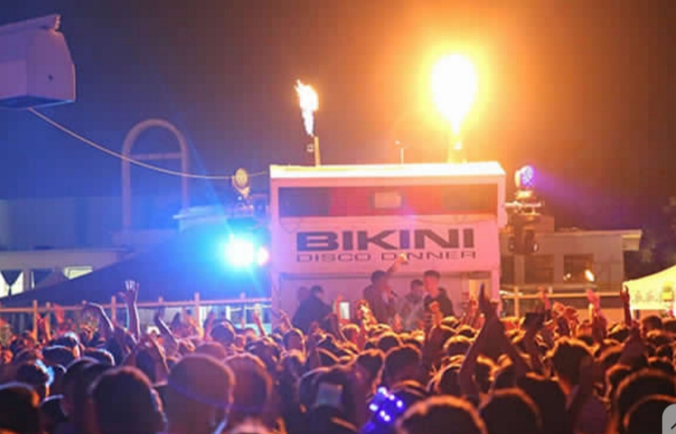 Stuprata all'uscita della discoteca Bikini